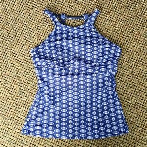 Athleta Tankini Size 34 B/C  Underwire